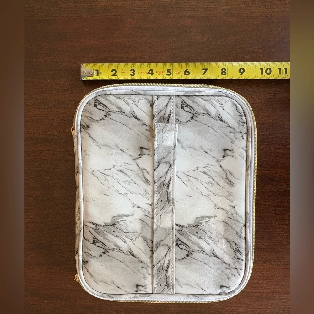 Set of 3 white & gray marble organization packing cubes & makeup brushes travel